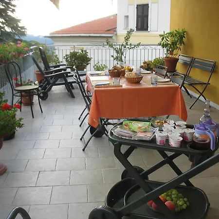 Mare E Monti Couette-café La Spezia